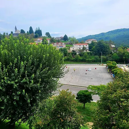 New Modern In Center Apartman