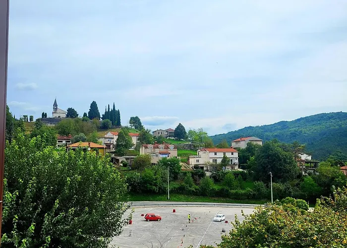 New Modern In Center Apartman Buzet
